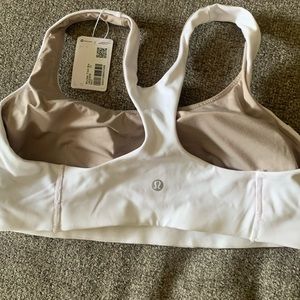 Wunder  train bra lulu lemon